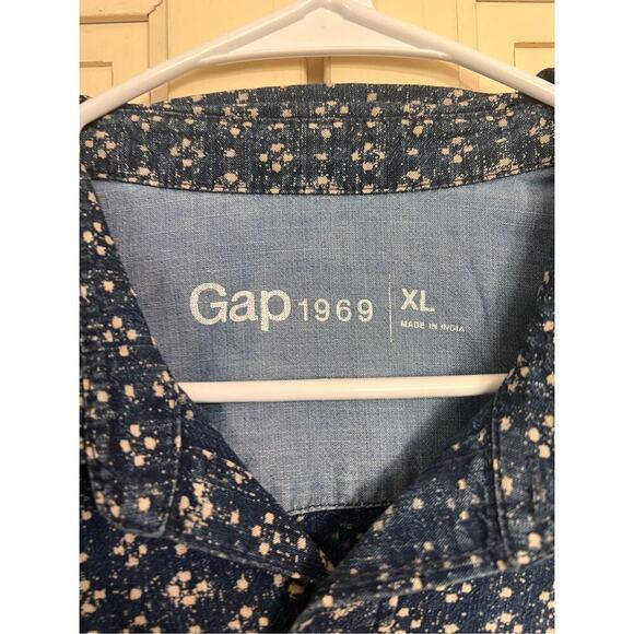 NWT Gap mens size XL denim button down shirt - Picture 2 of 3